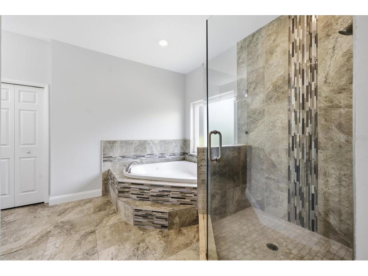 4401 Kettle Creek Court Tampa FL 33624 - POND TB8495322 image17