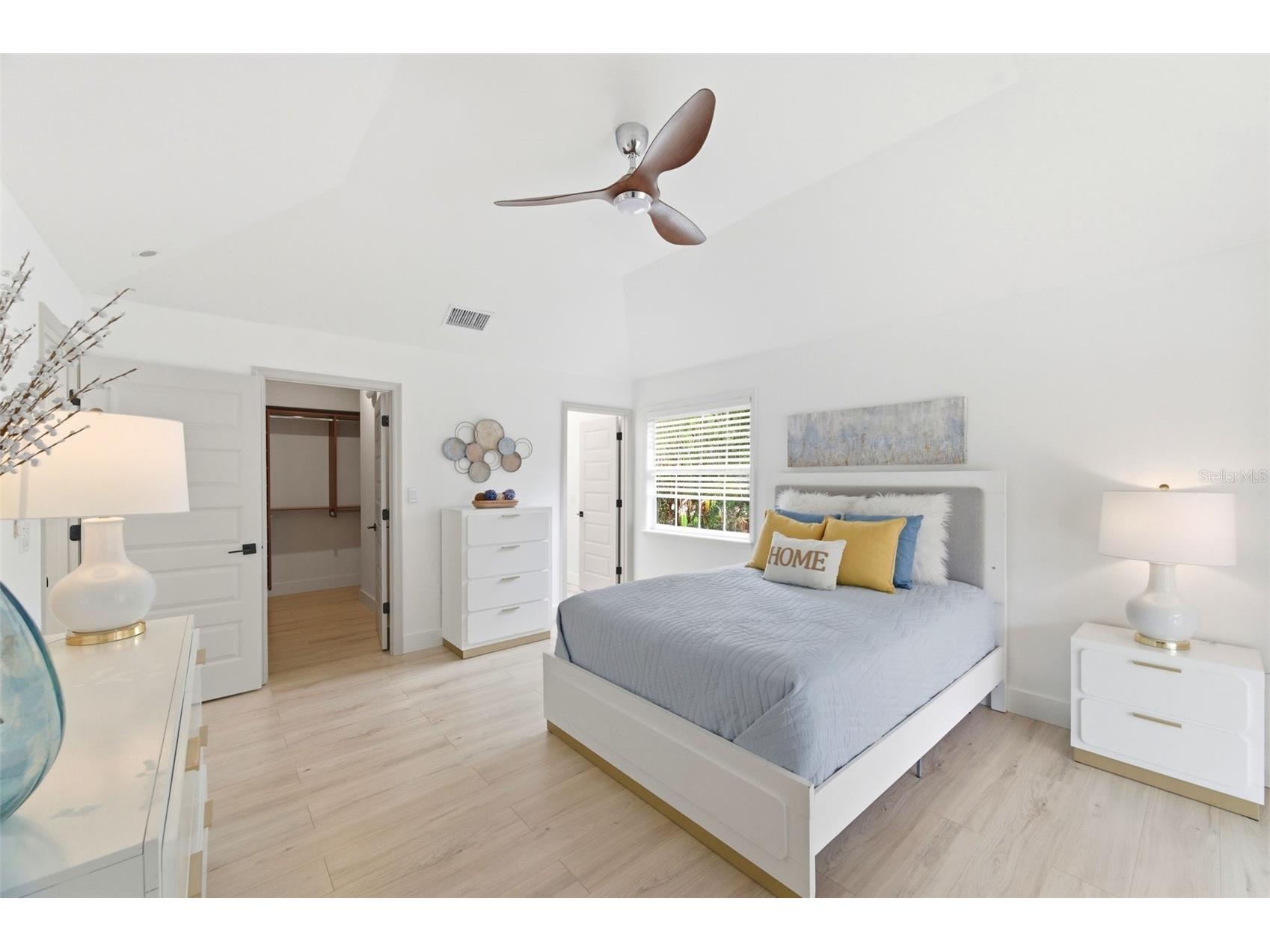 4401 Little John Trail Sarasota FL 34232 A4695906 image17