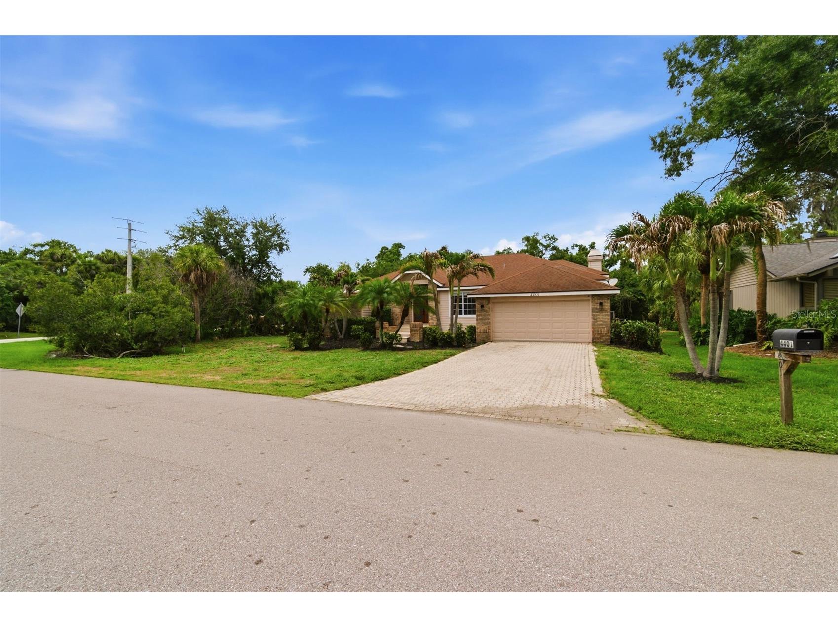 4401 Little John Trail Sarasota FL 34232 A4695906 image59