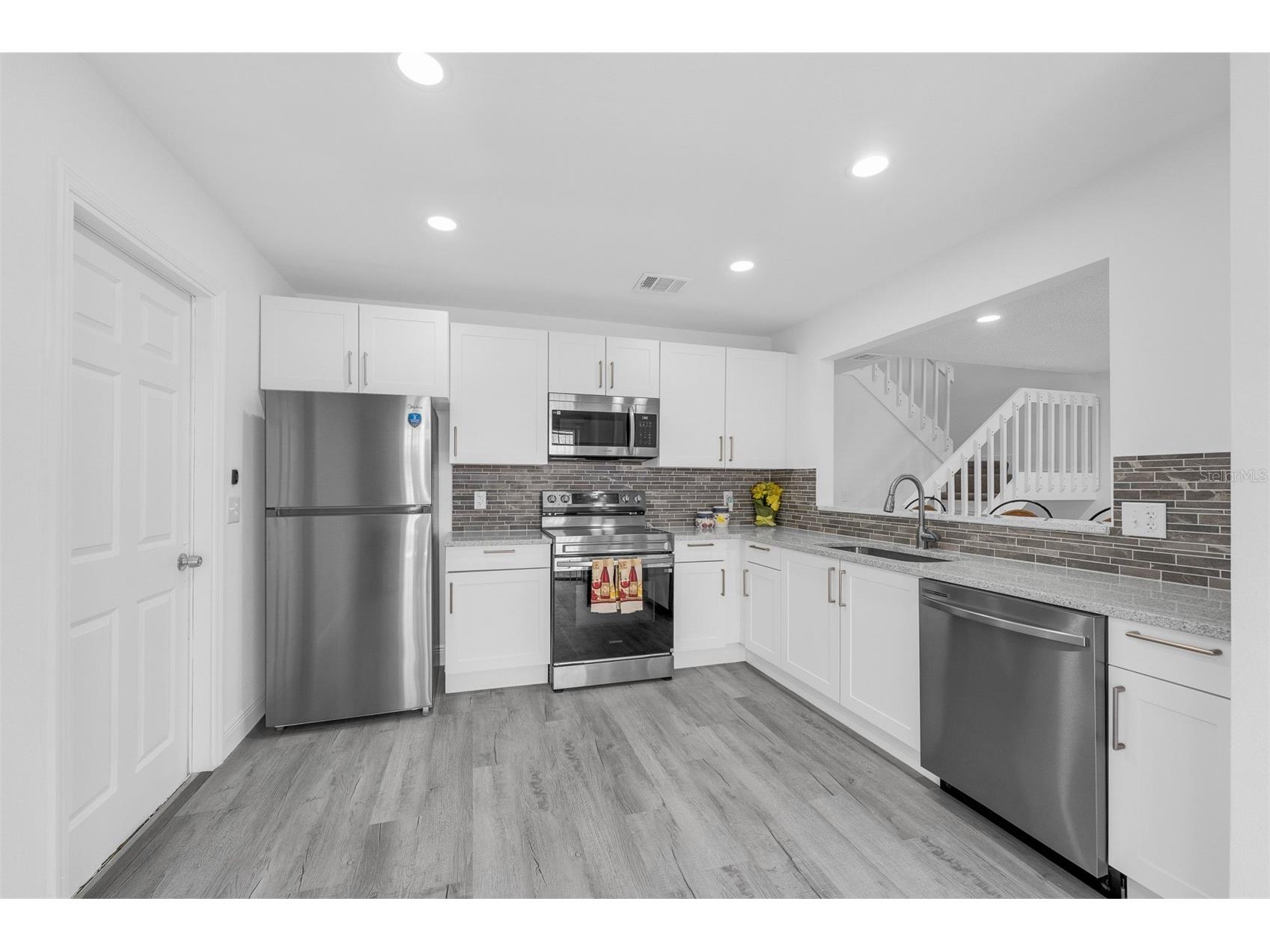 4402 Ring Neck Road #19B Orlando FL 32808 O6385829 image15