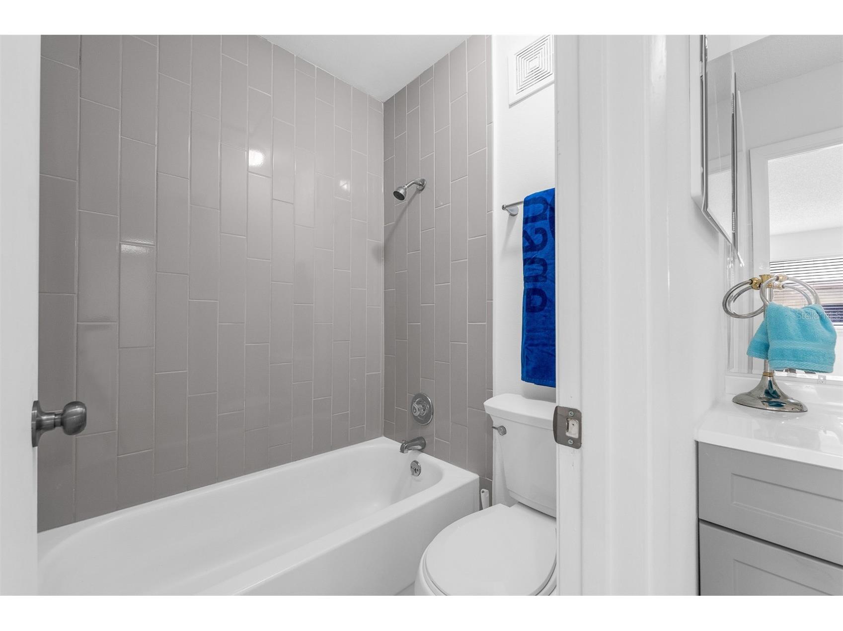 4402 Ring Neck Road #19B Orlando FL 32808 O6385829 image22