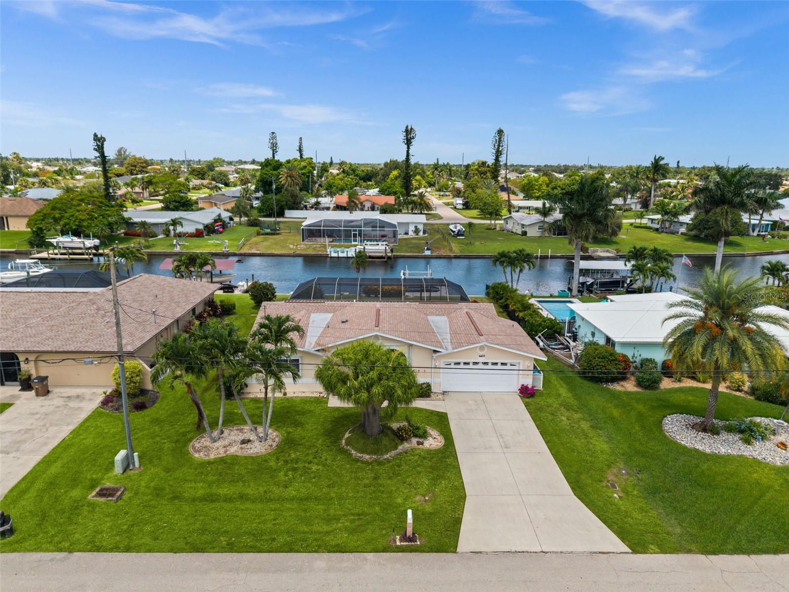 4402 SE 1st Place Cape Coral FL 33904 - SAN CARLOS CANAL C7527605 image1
