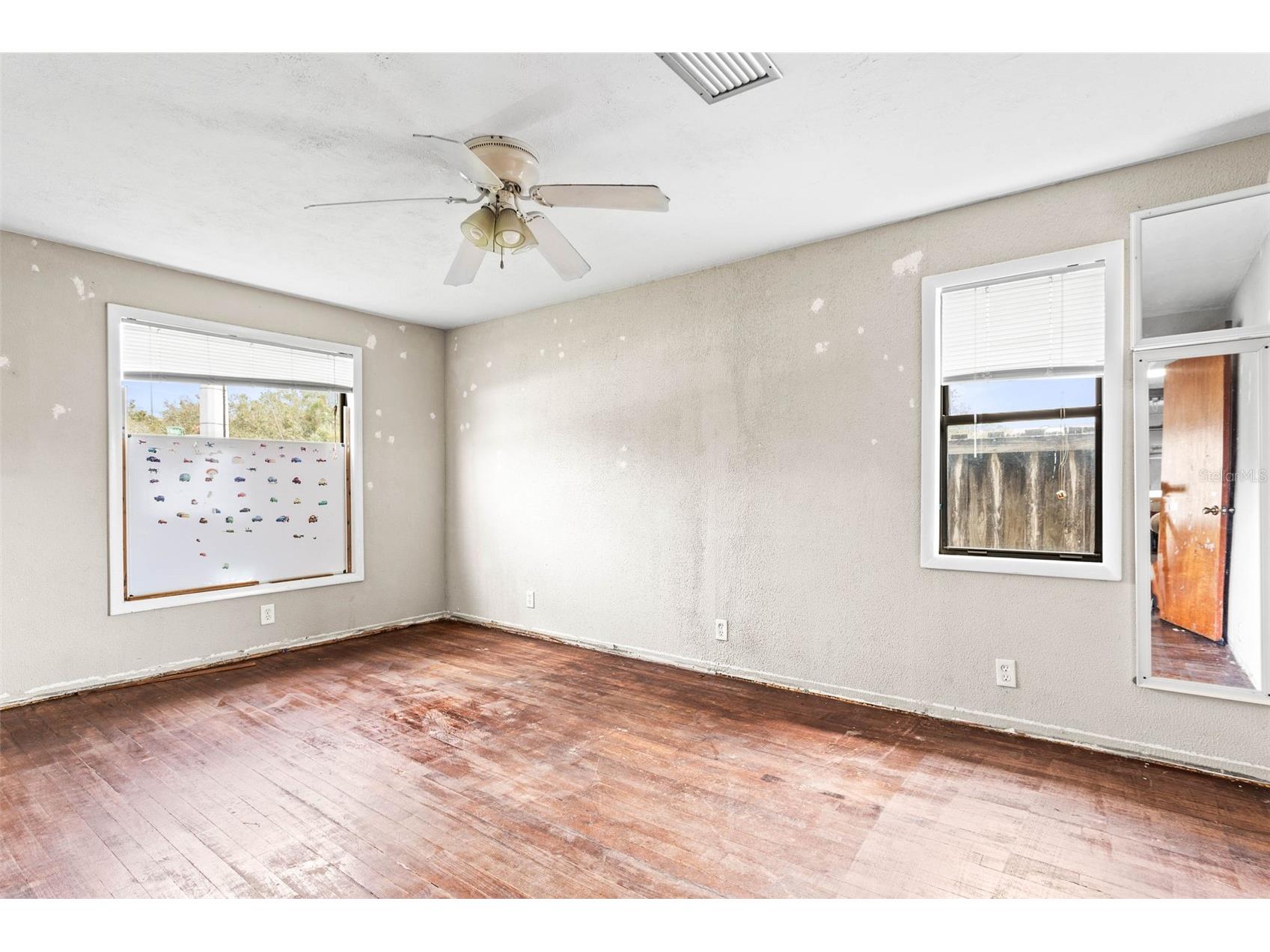 4402 W Lancaster Street Tampa FL 33616 TB8470428 image11