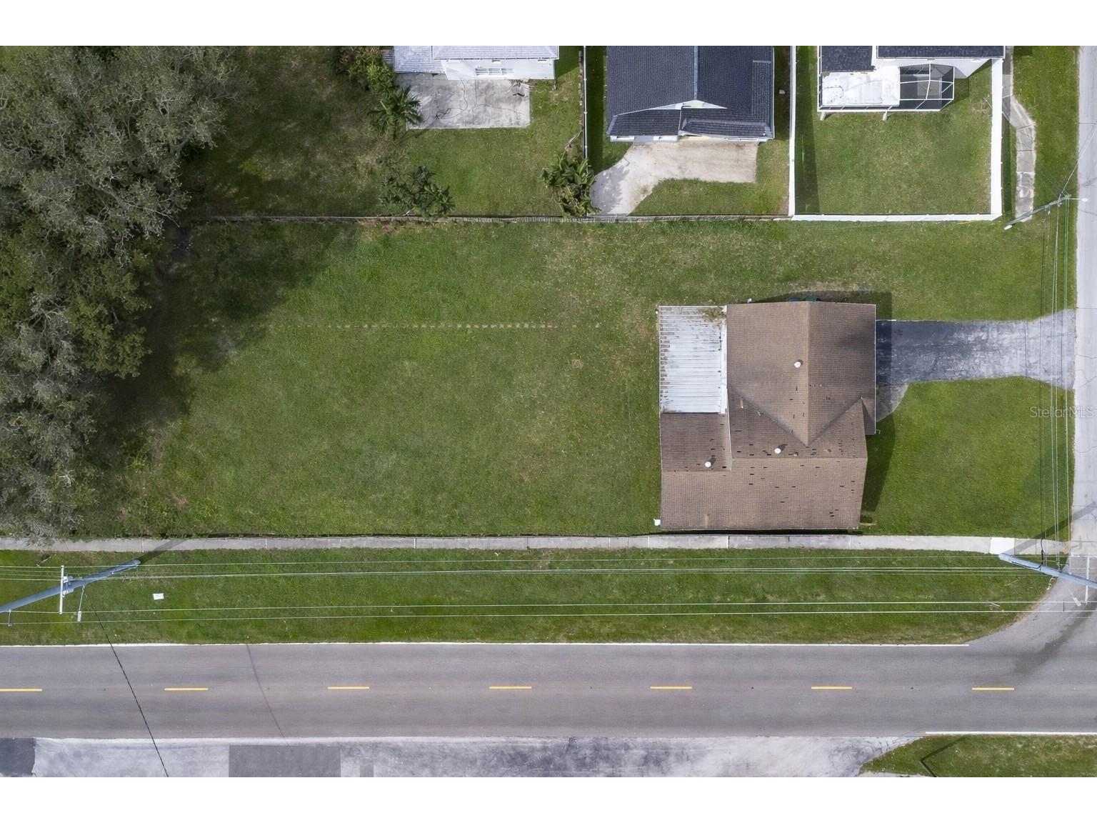4402 W Lancaster Street Tampa FL 33616 TB8470428 image3