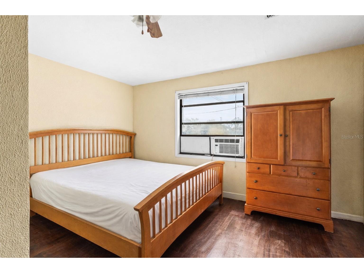 4402 W Lancaster Street Tampa FL 33616 TB8470428 image5