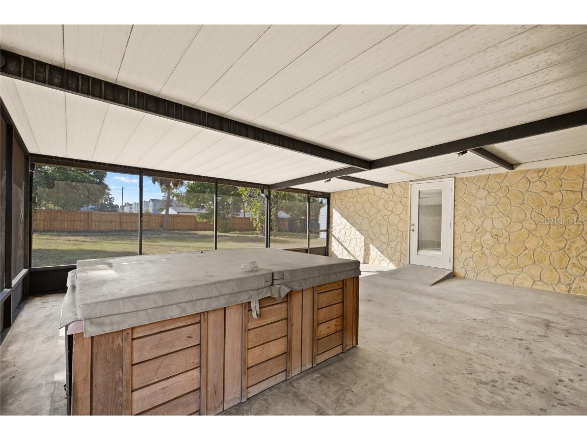 4402 W Paxton Avenue Tampa FL 33611 TB8439485 image32