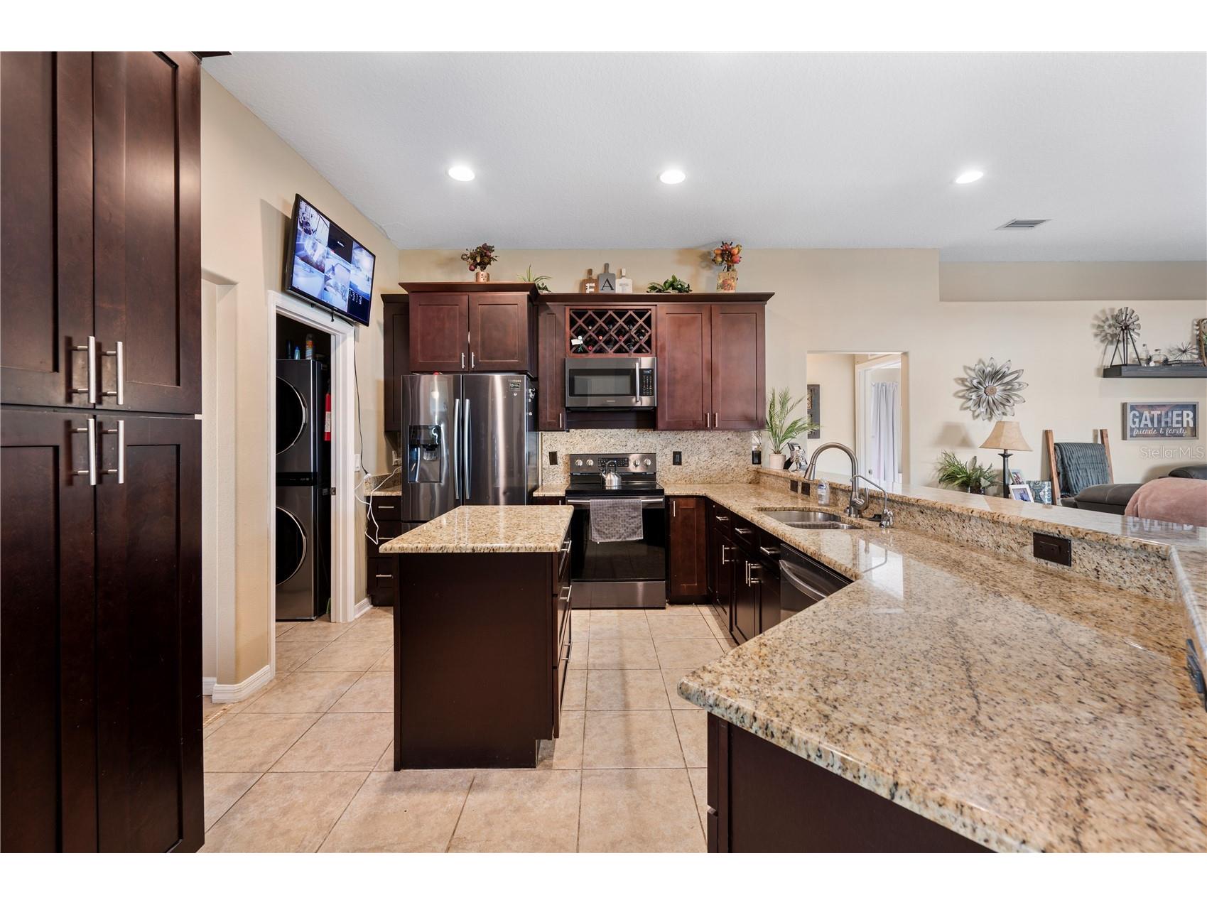 4403 Avondale Groves Street Plant City FL 33567 L4958876 image14