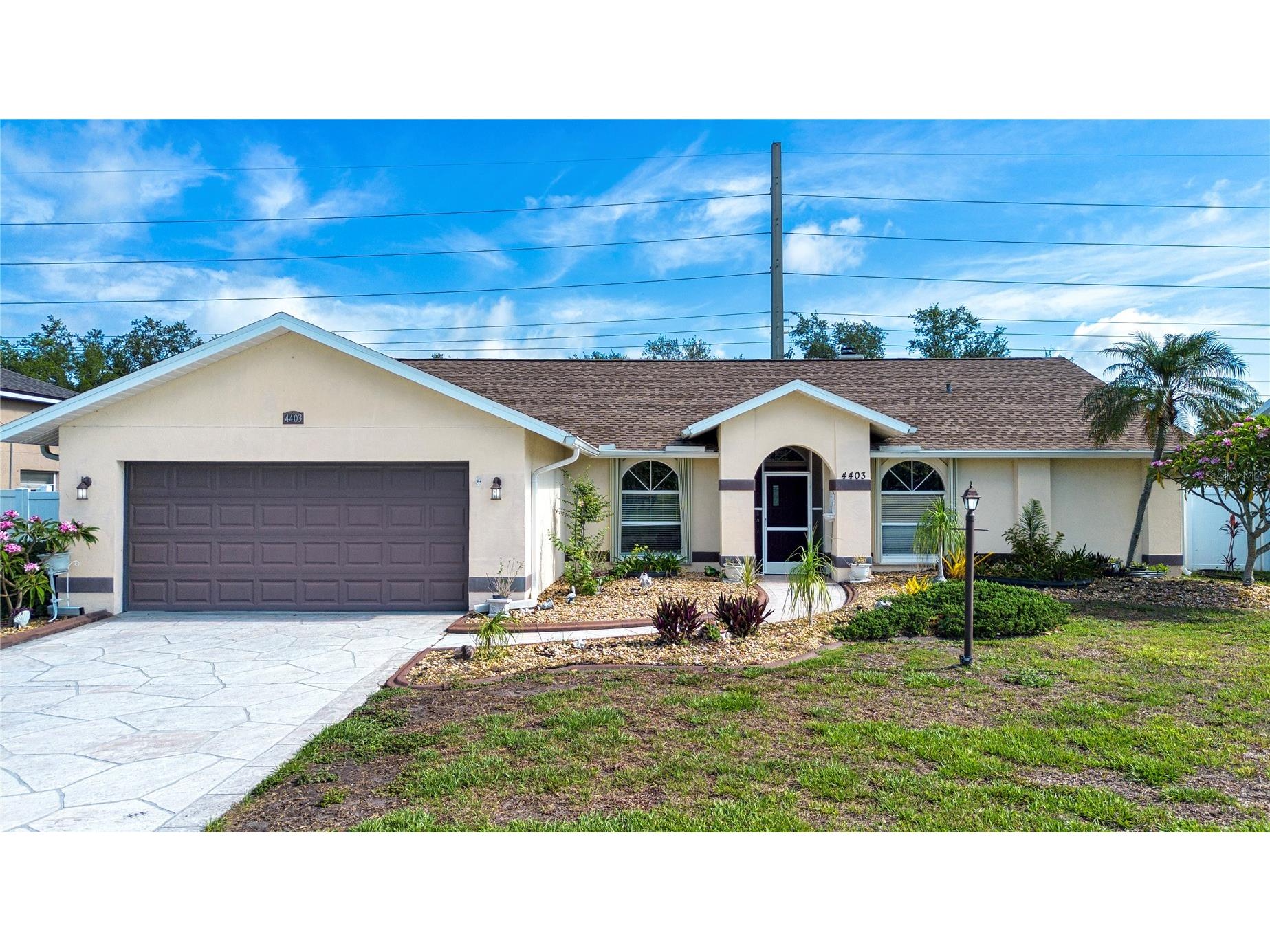 4403 Diamond Circle N Sarasota FL 34233 A4693112 image1