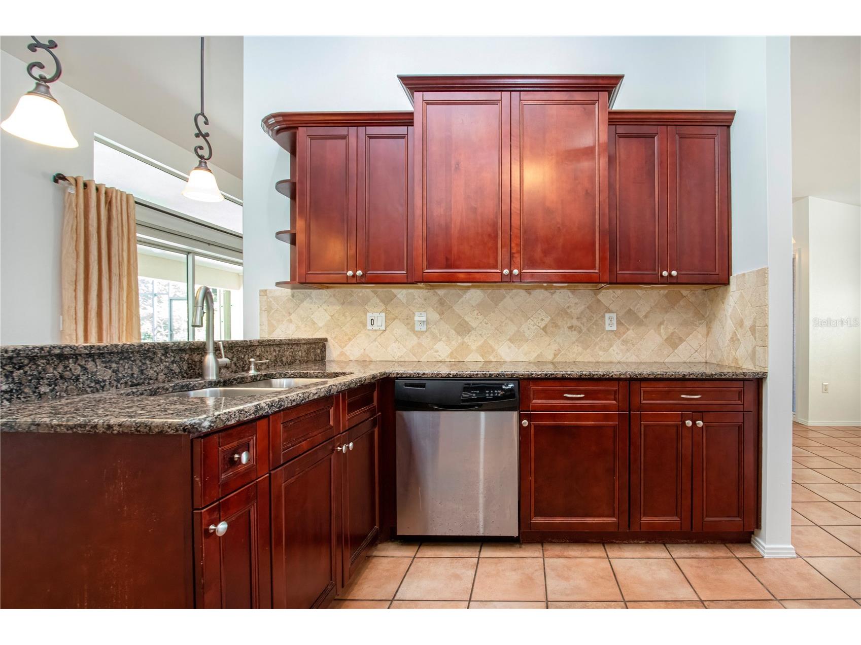 4403 Diamond Circle N Sarasota FL 34233 A4693112 image32