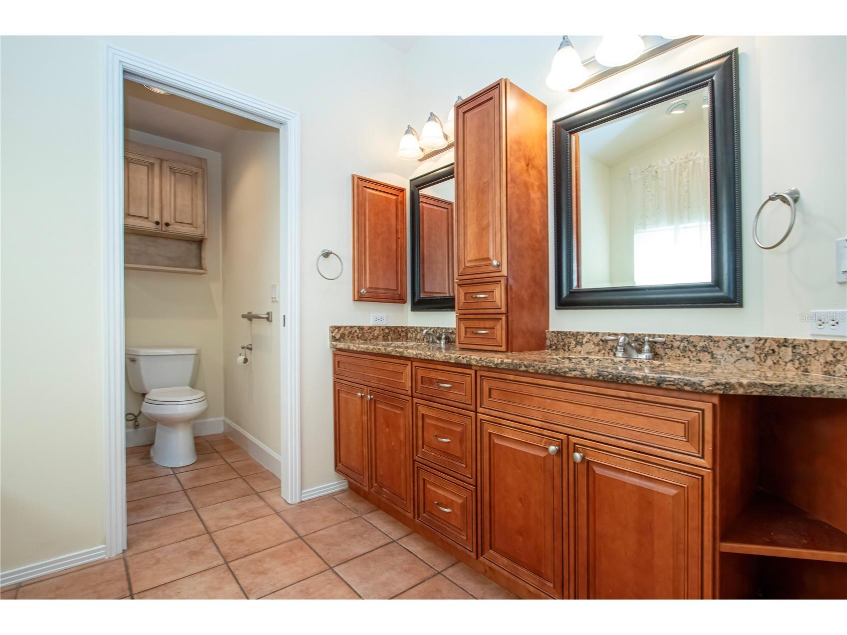 4403 Diamond Circle N Sarasota FL 34233 A4693112 image41