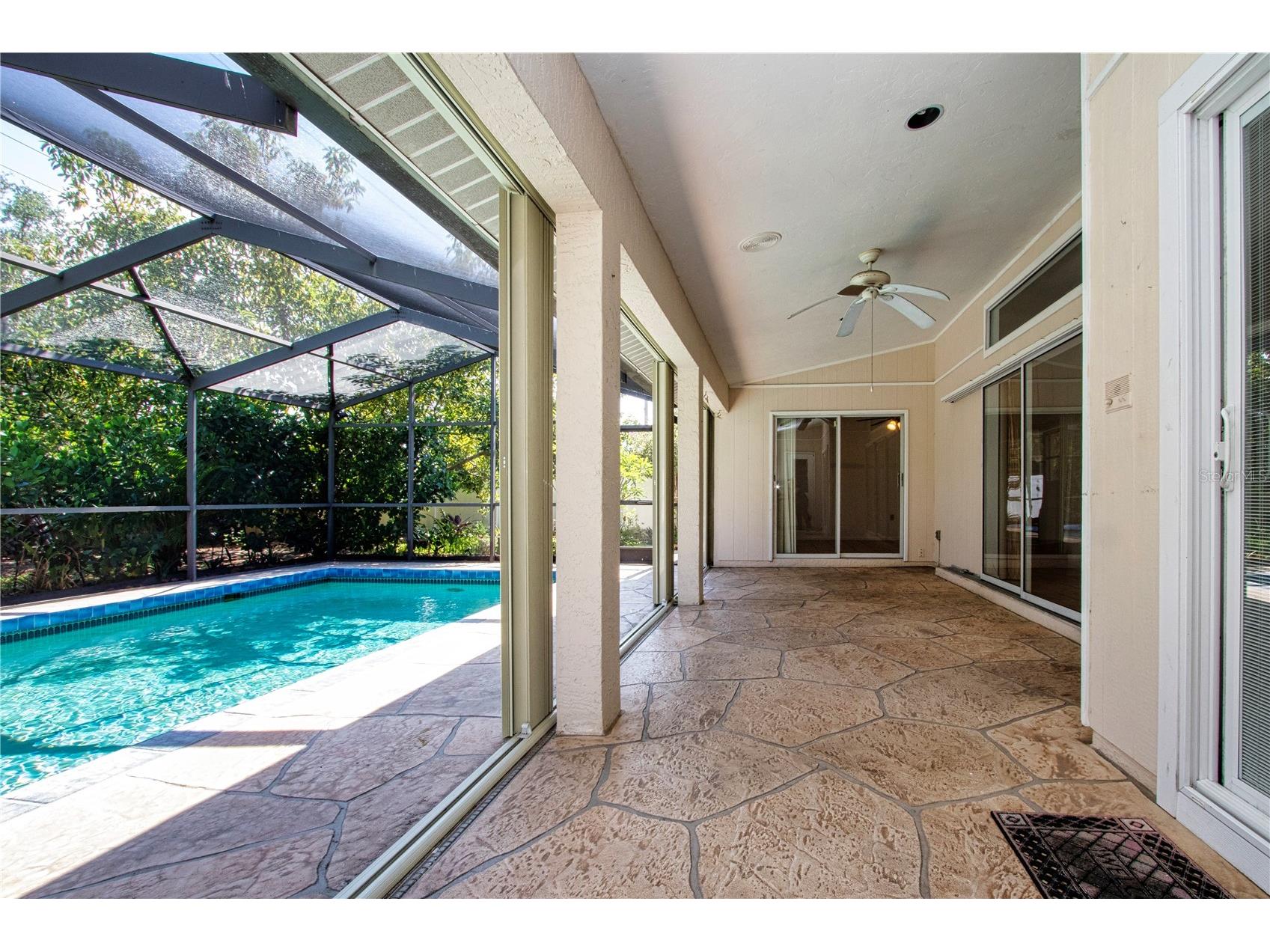 4403 Diamond Circle N Sarasota FL 34233 A4693112 image55