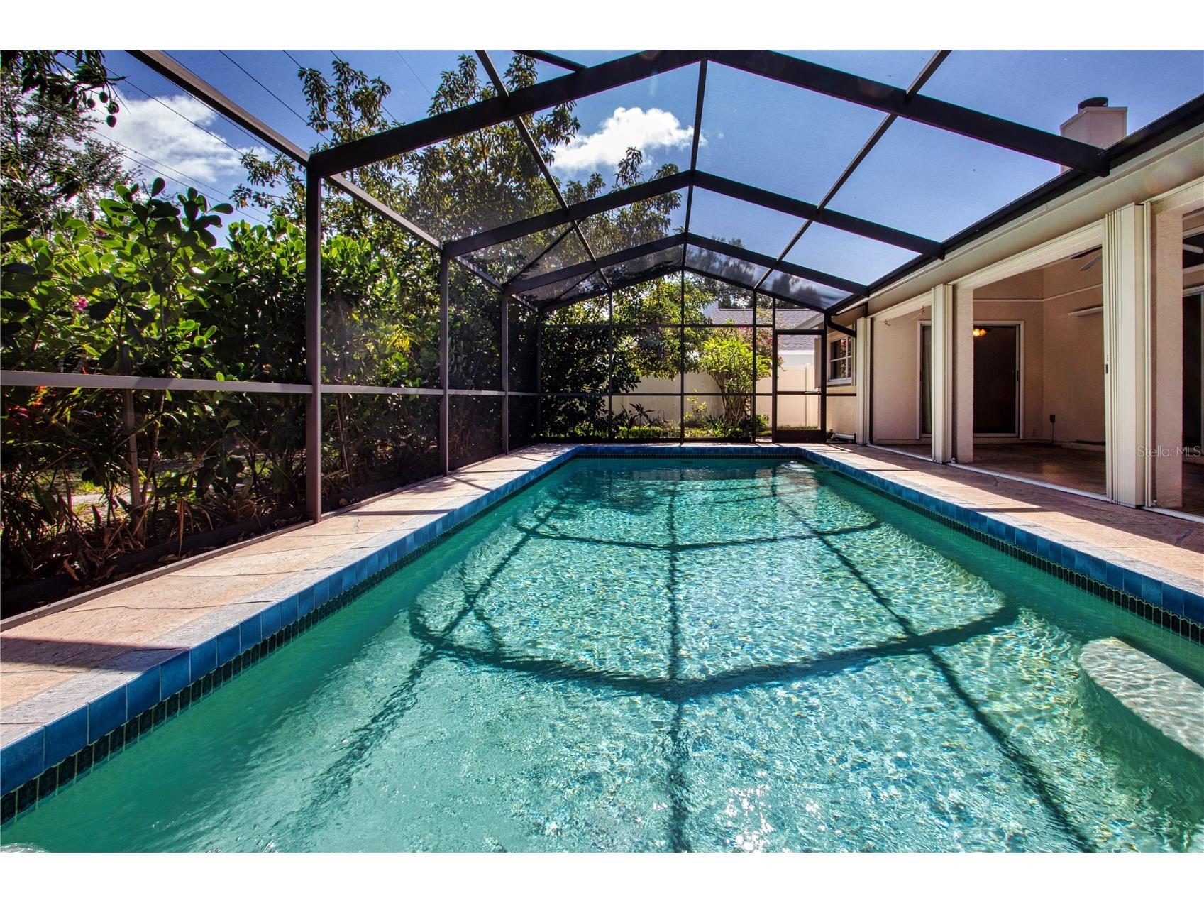 4403 Diamond Circle N Sarasota FL 34233 A4693112 image56