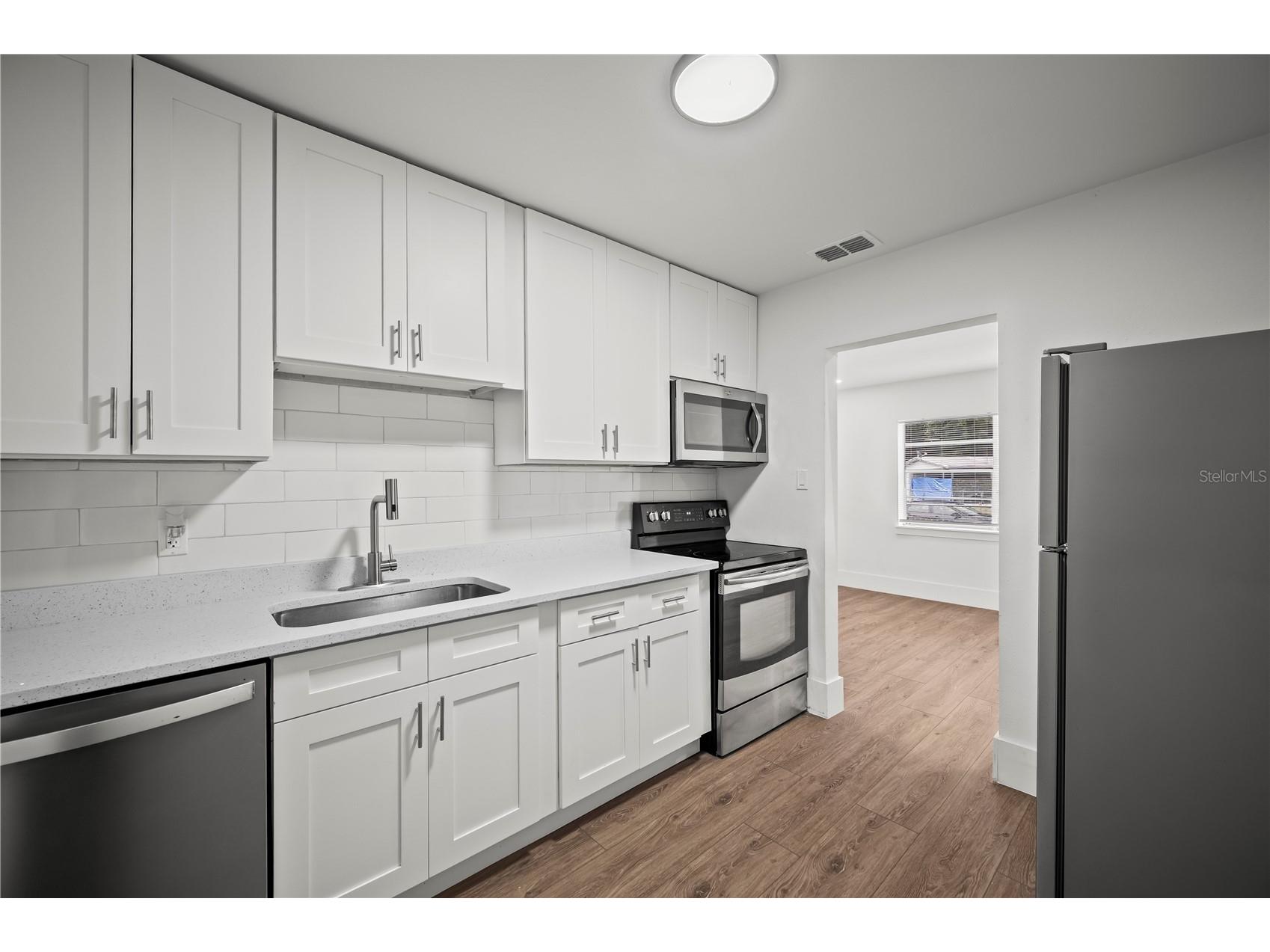 4403 Lake Lawne Avenue Orlando FL 32808 O6406707 image3