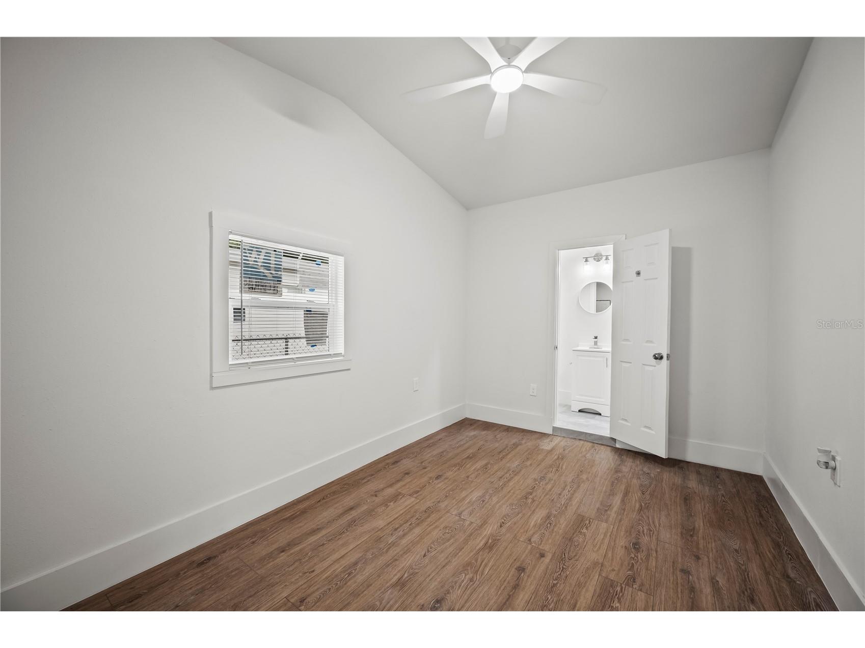4403 Lake Lawne Avenue Orlando FL 32808 O6406707 image9