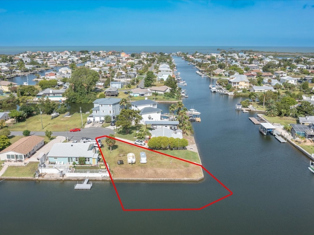 4404 3rd Isle Drive Hernando Beach FL 34607 - ROCK BASS CANAL TO GULF W7845574 image1