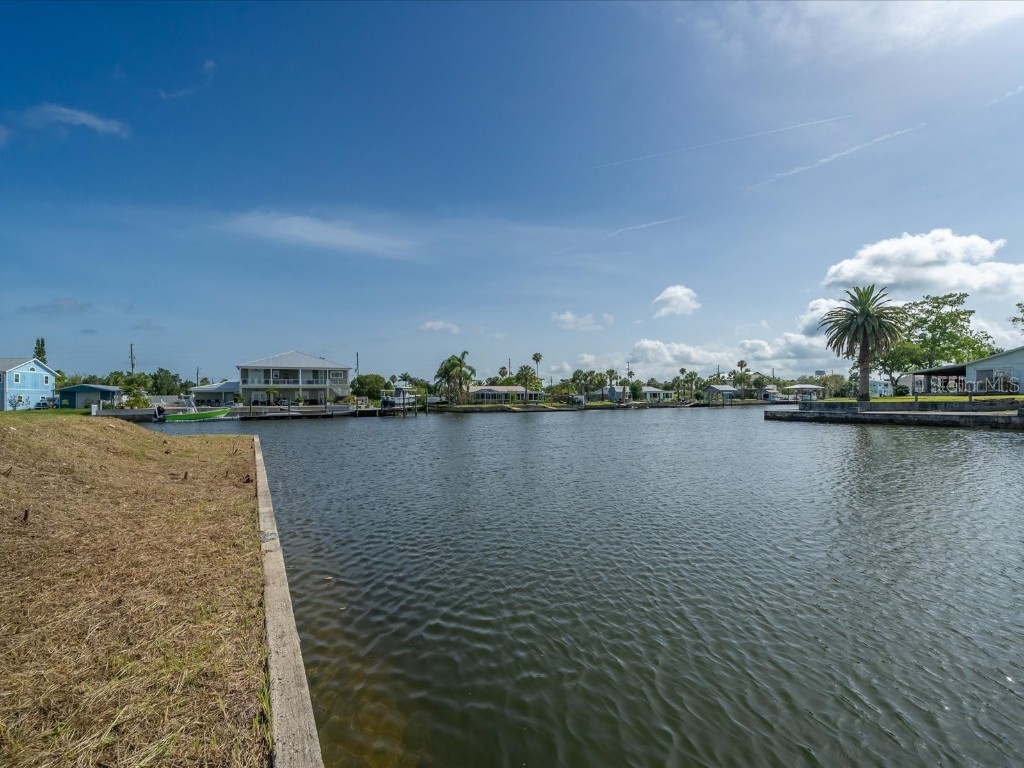 4404 3rd Isle Drive Hernando Beach FL 34607 - ROCK BASS CANAL TO GULF W7845574 image3