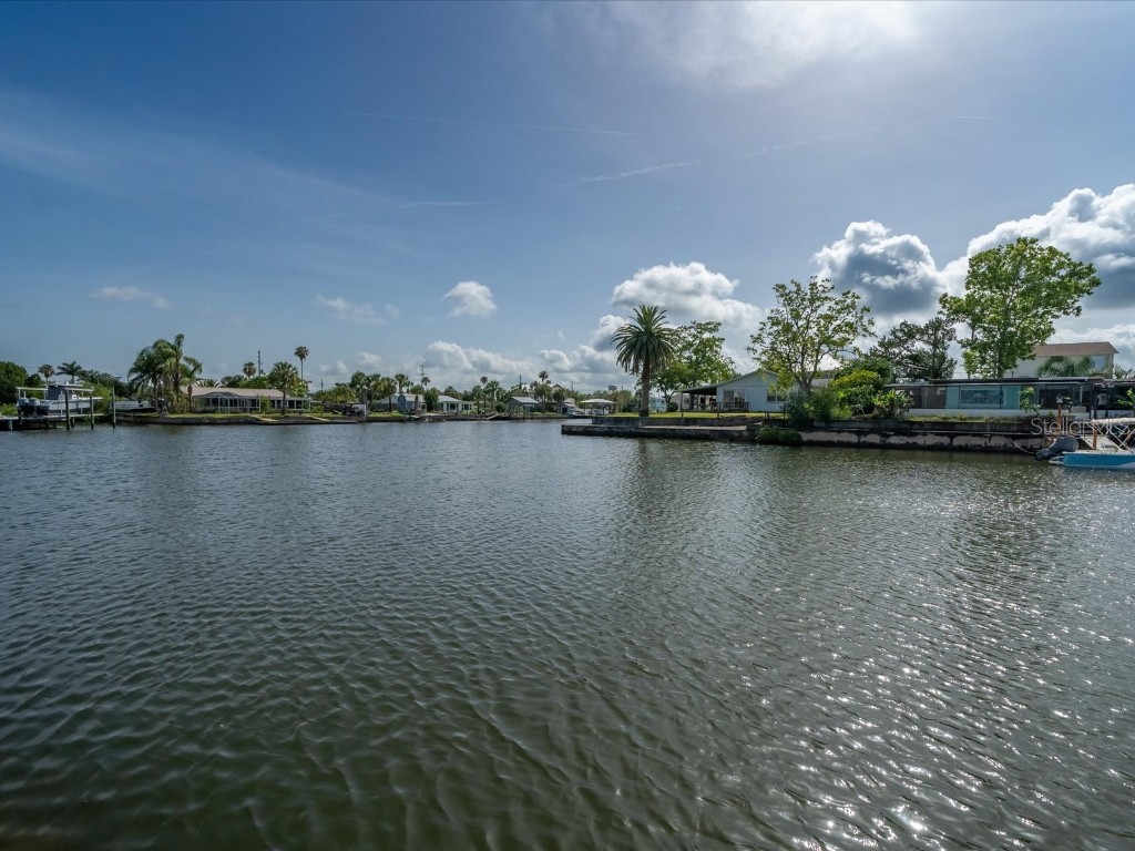 4404 3rd Isle Drive Hernando Beach FL 34607 - ROCK BASS CANAL TO GULF W7845574 image4