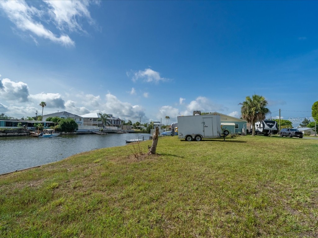 4404 3rd Isle Drive Hernando Beach FL 34607 - ROCK BASS CANAL TO GULF W7845574 image6