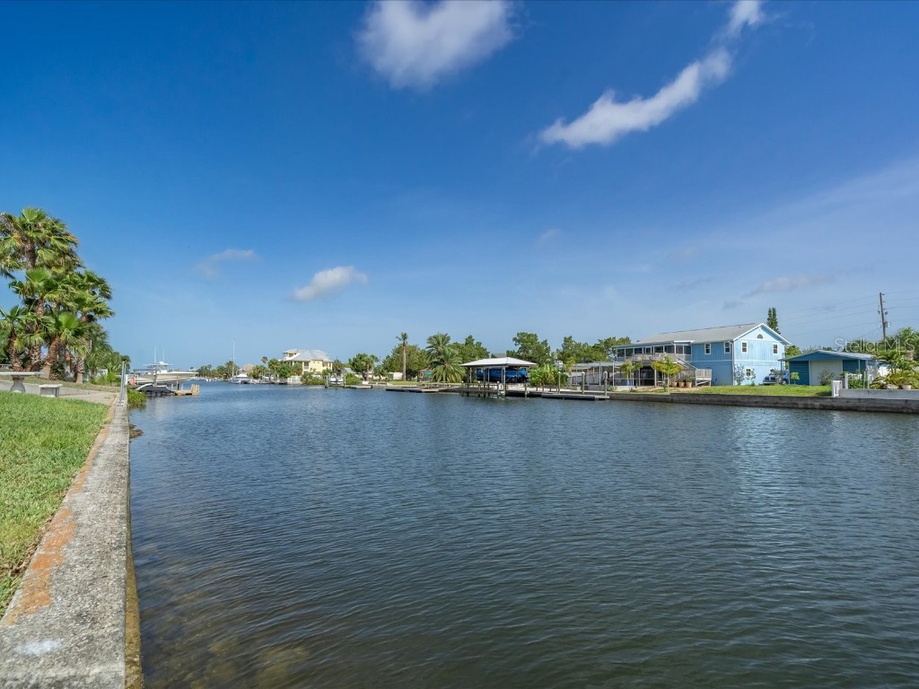 4404 3rd Isle Drive Hernando Beach FL 34607 - ROCK BASS CANAL TO GULF W7845574 image7