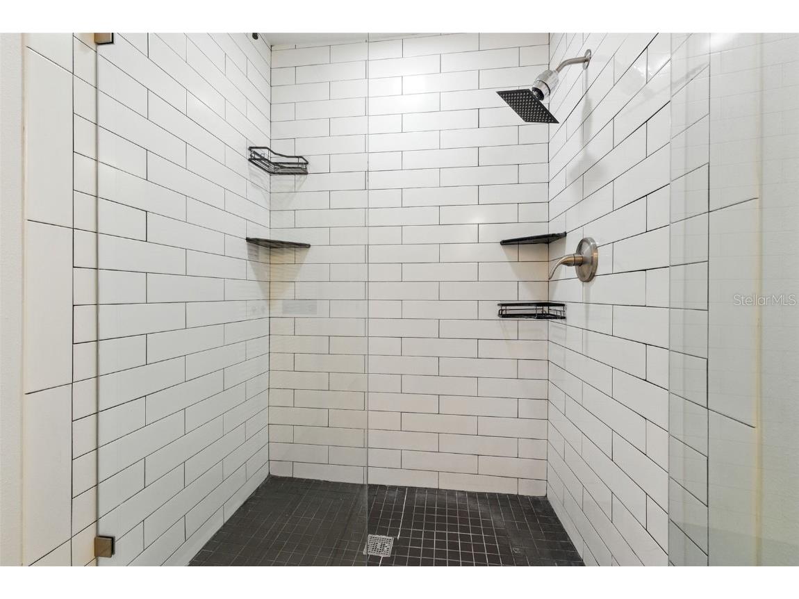 4404 Oak Harbor Drive #42A Tampa FL 33613 TB8416373 image13