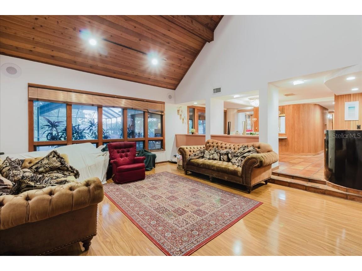 4404 Old Orchard Drive Tampa FL 33618 TB8453380 image14