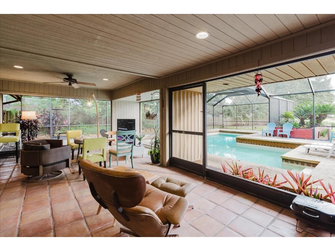 4404 Old Orchard Drive Tampa FL 33618 TB8453380 image36