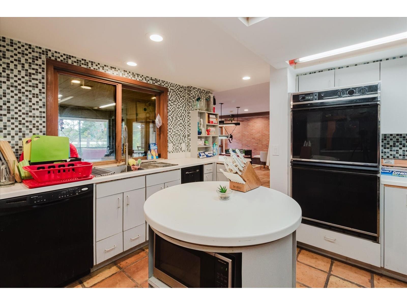 4404 Old Orchard Drive Tampa FL 33618 TB8524463 image24