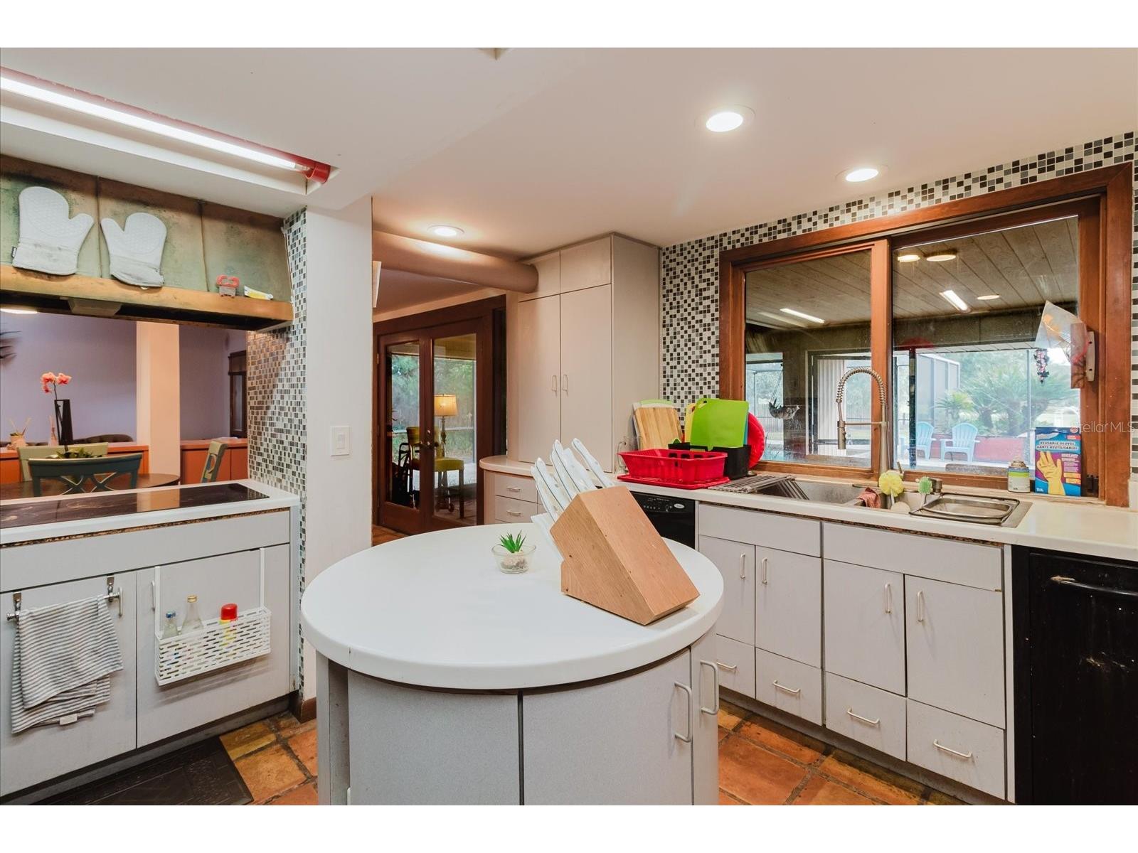 4404 Old Orchard Drive Tampa FL 33618 TB8524463 image25