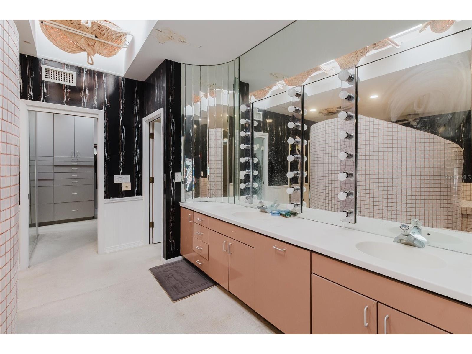 4404 Old Orchard Drive Tampa FL 33618 TB8524463 image52