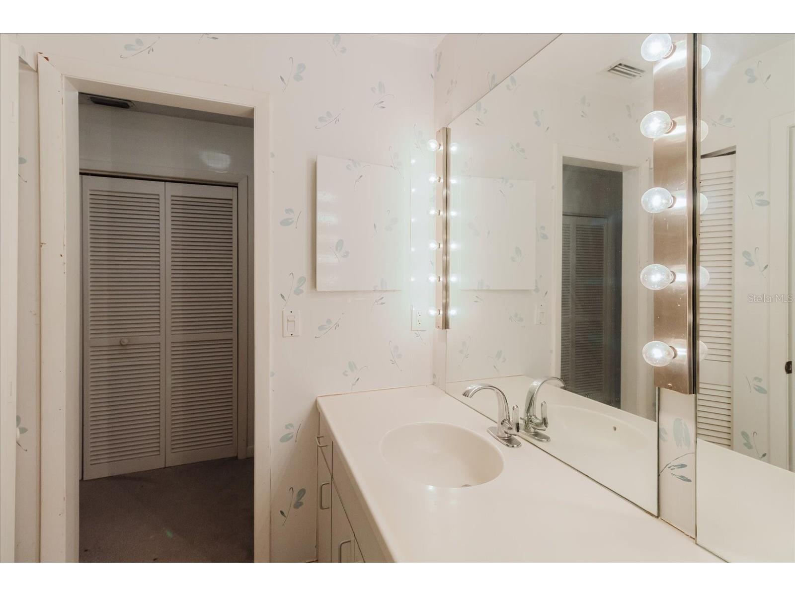4404 Old Orchard Drive Tampa FL 33618 TB8524463 image68