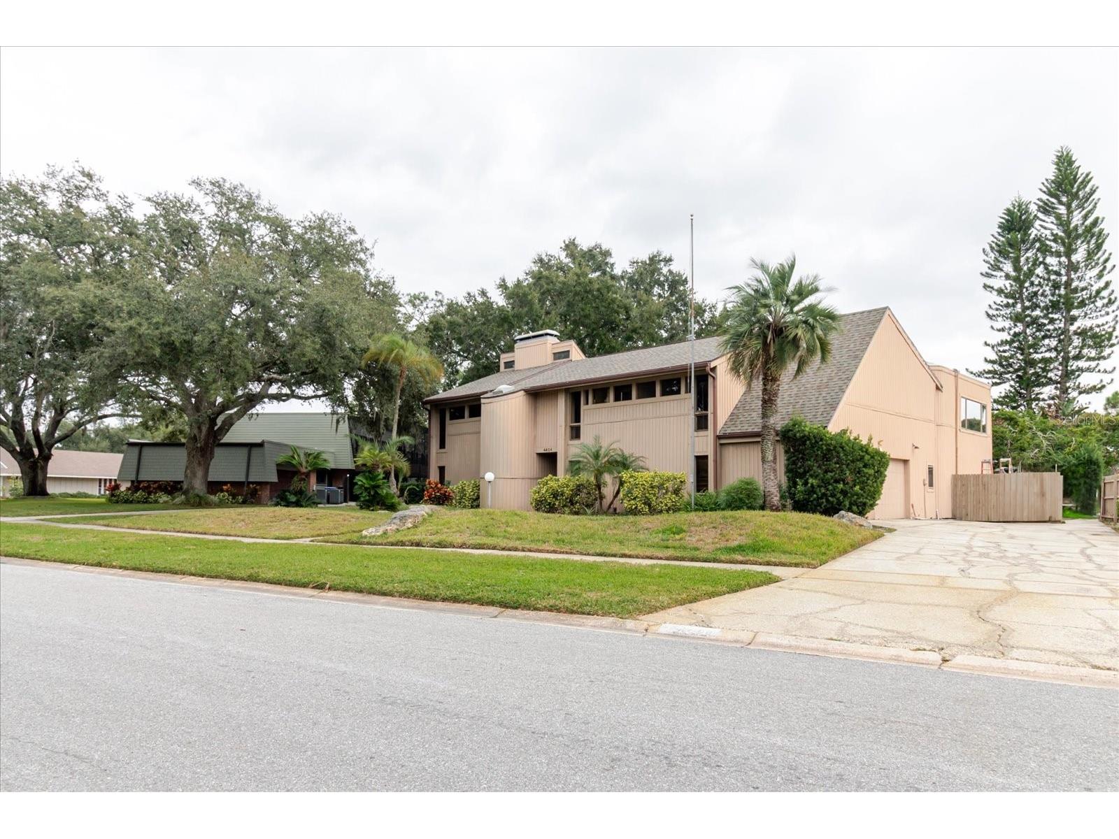 4404 Old Orchard Drive Tampa FL 33618 TB8524463 image79