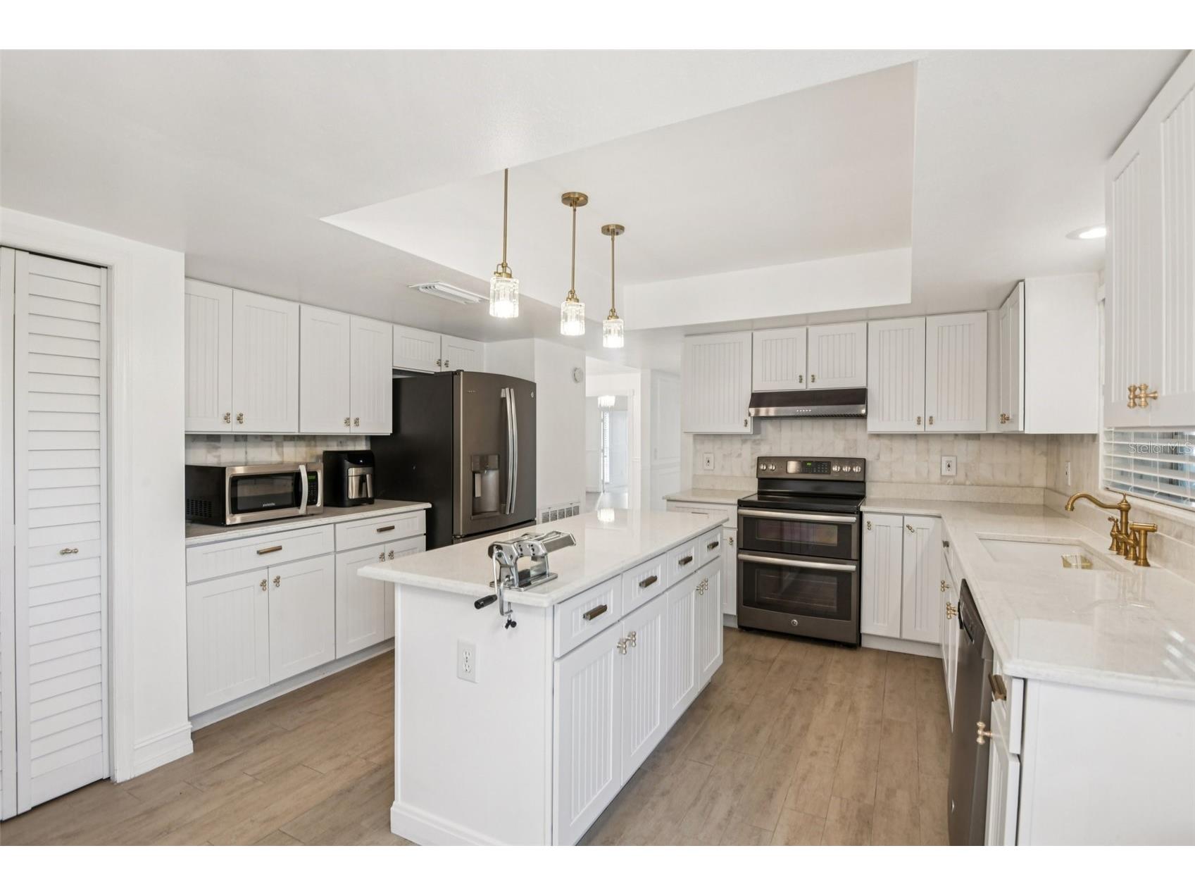 4405 Honeybrook Circle Tampa FL 33624 TB8438070 image19