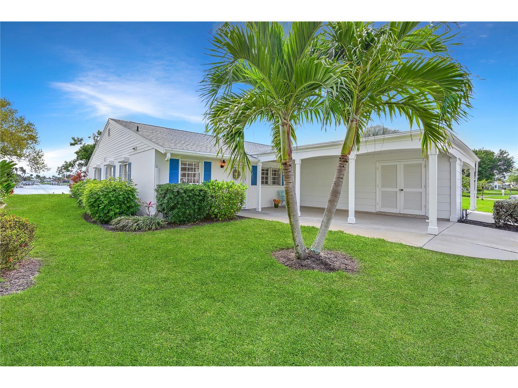 4405 Mount Vernon Drive Bradenton FL 34210 - SARASOTA BAY A4686341 image1