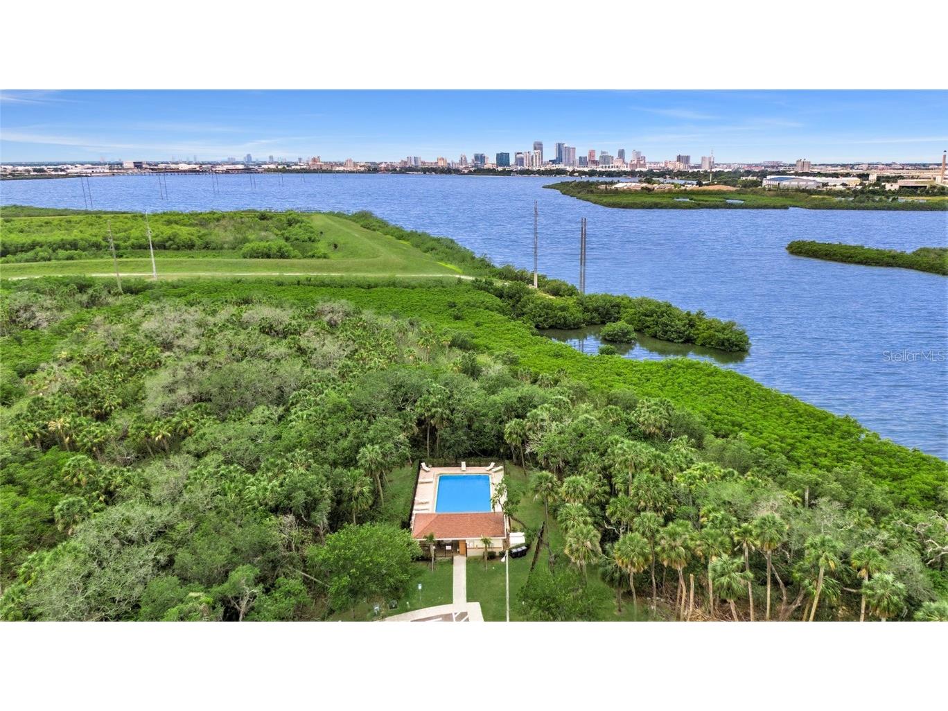 4405 Tuscan Loon Drive Tampa FL 33619 TB8354404 image4