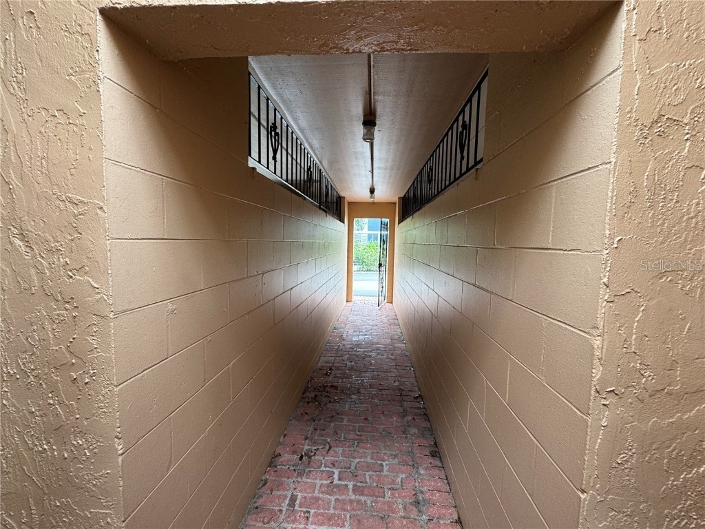 4405 Vieux Carre Circle #46 Tampa FL 33613 TB8411365 image17