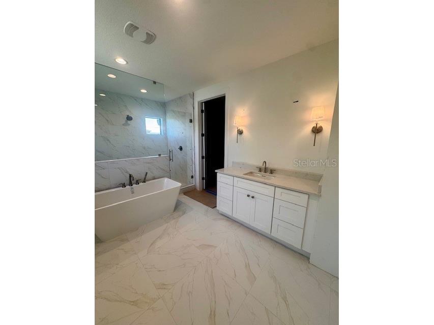 4405 W Ballast Point Boulevard Tampa FL 33611 TB8485565 image19
