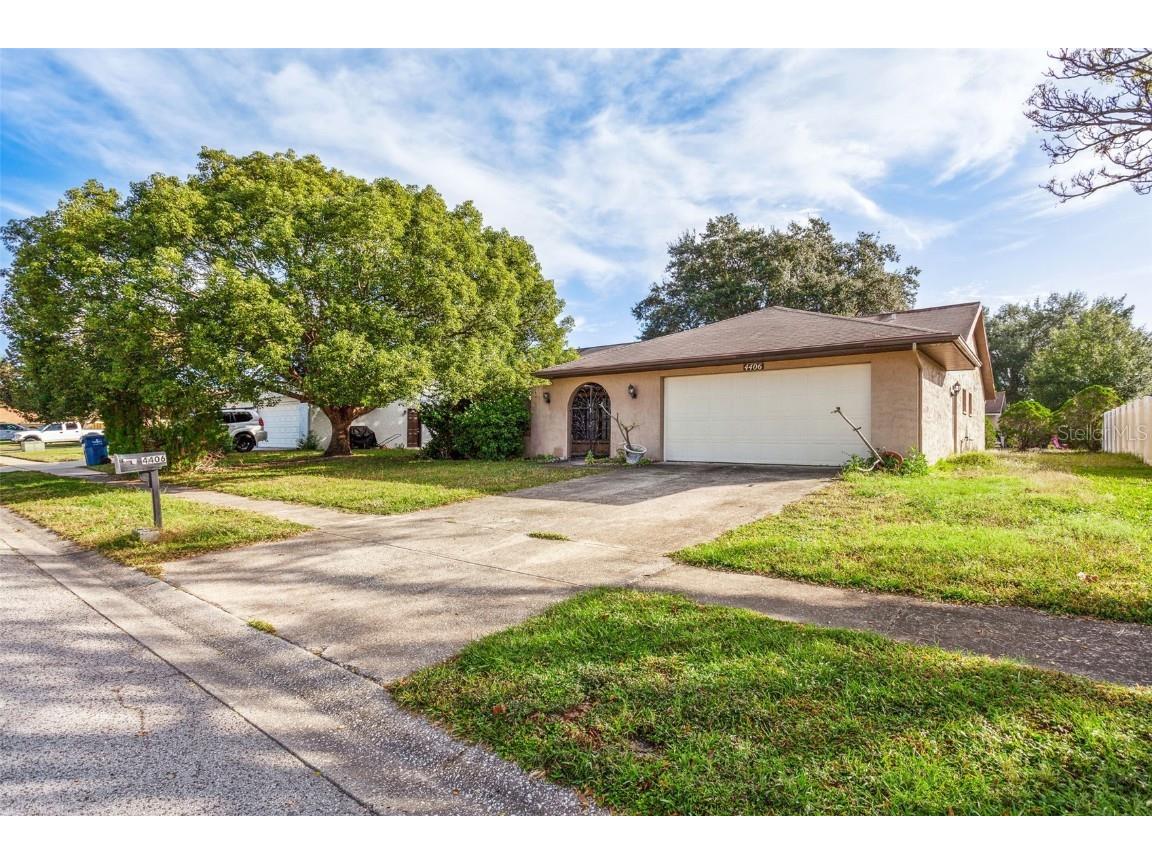 4406 Tall Oak Lane New Port Richey FL 34653 W7850280 image1
