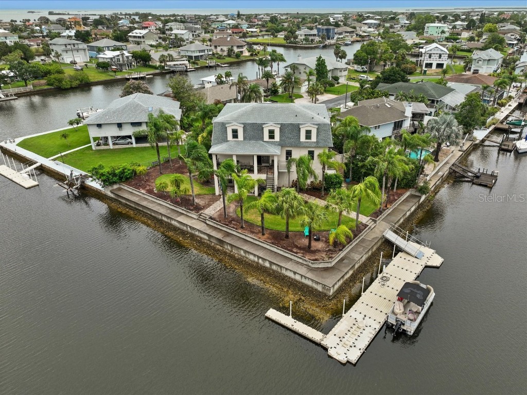 4407 Flexer Drive Hernando Beach FL 34607 - DIRECT GULF ACCESS W7856368 image1