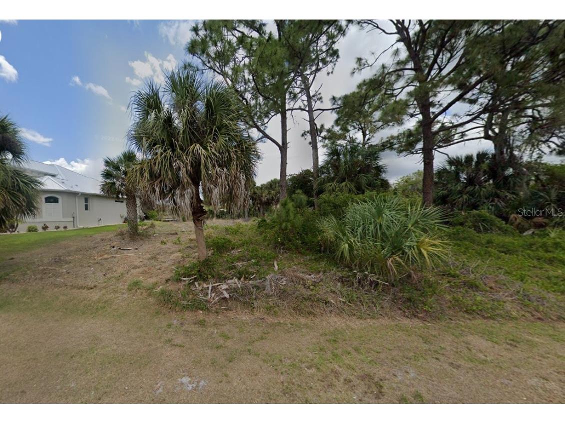 4407 Joseph Street Port Charlotte FL 33948 - SKIPPER WATERWAY C7509738 image3