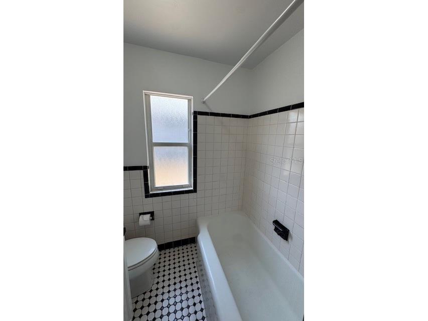 4407 N Suwanee Avenue Tampa FL 33603 TB8502298 image15
