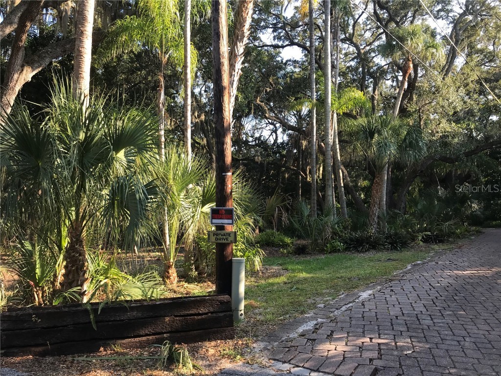 4407 S Shade Avenue Sarasota FL 34231 - PHILLIPPI CREEK A4672615 image4