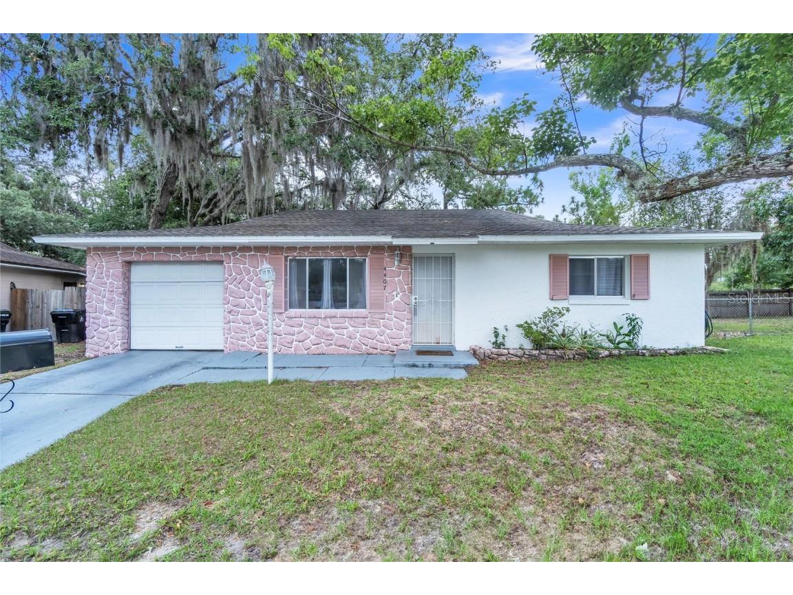 4407 Sugar Loaf Way Orlando FL 32808 O6205933 image1