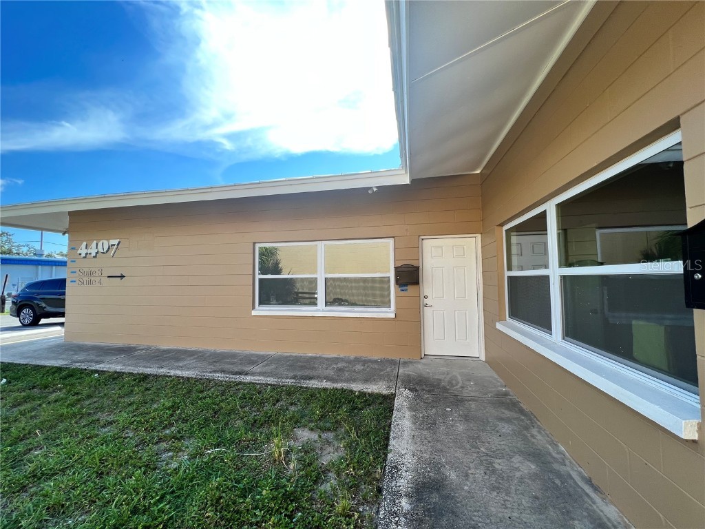 4407 Us Hwy 19 #SUITE 3 New Port Richey FL 34652 W7857285 image1
