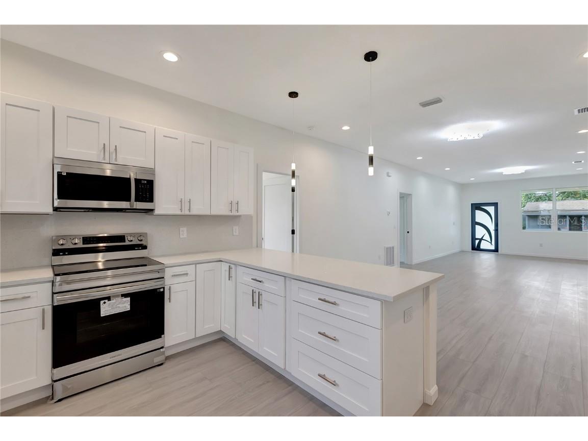 4409 N Troy Street Tampa FL 33610 TB8449147 image13