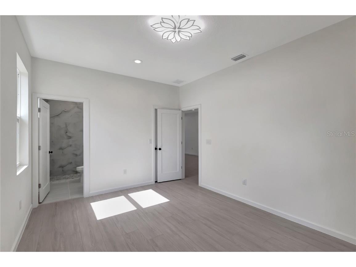 4409 N Troy Street Tampa FL 33610 TB8449147 image18