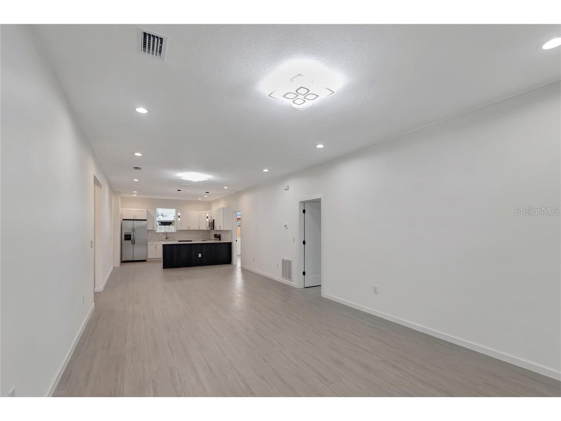 4409 N Troy Street Tampa FL 33610 TB8449147 image6