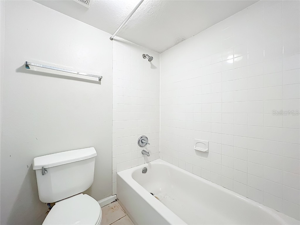 4409 S Semoran Boulevard #3 Orlando FL 32822 OM709109 image34