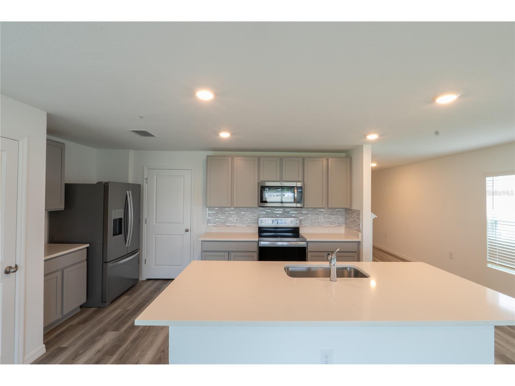 4409 Sand Dollar Way Zephyrhills FL 33541 TB8529562 image24