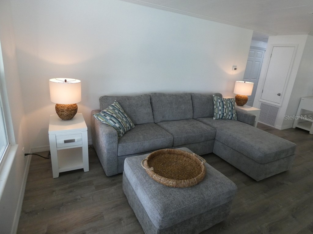 4409 Tucker Square New Port Richey FL 34652 W7877829 image8