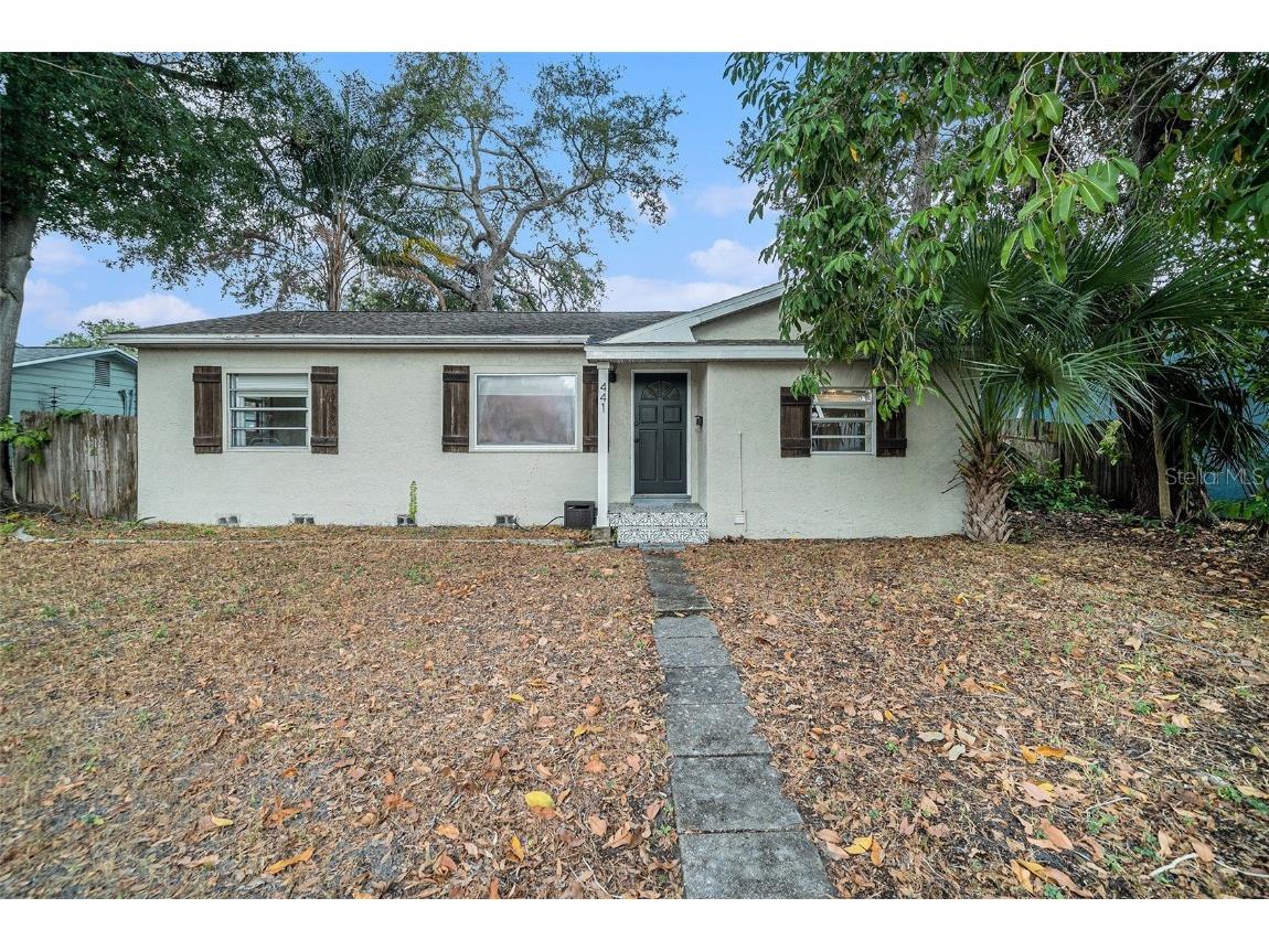441 40th Avenue NE Saint Petersburg FL 33703 TB8452836 image1